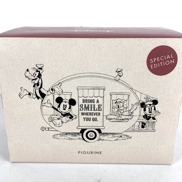 NEW HALLMARK Disney Friends Camper “Bring A Smile Wherever You Go” - Picture 2 of 3